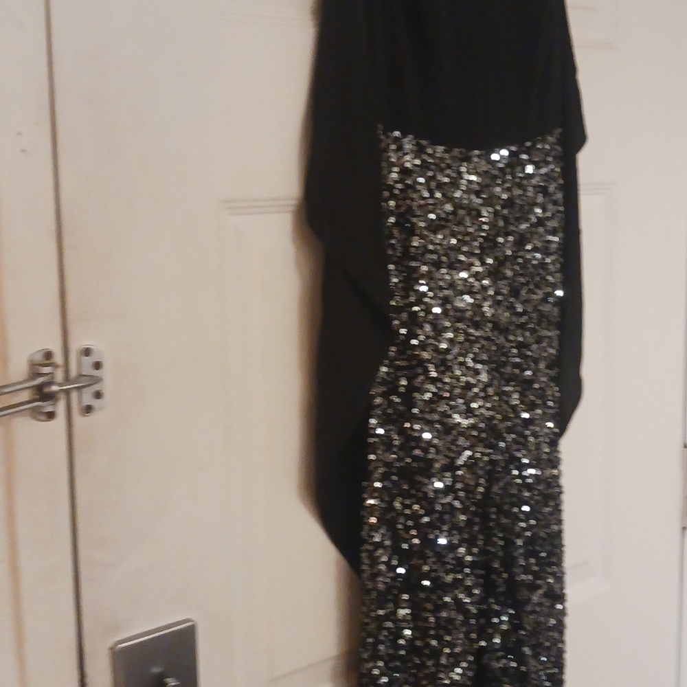 Sequenced cape sleeveless jumpsuit